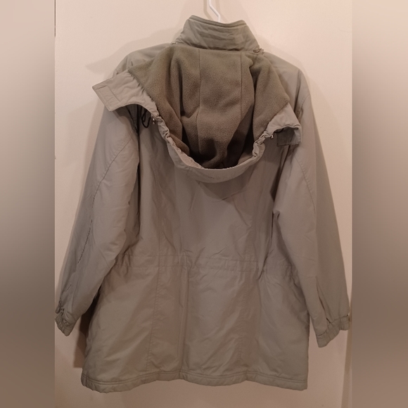 LL Bean Beige Parka Coat Winter Fleece/ Quilted Lining Soft & Warm! - Picture 9 of 9